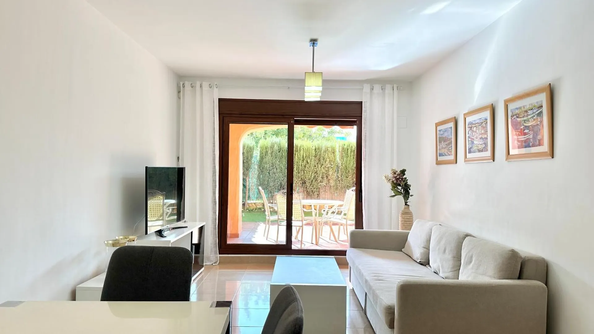 Beautiful 2-Bedroom Frontline Beach Apartment Estepona 0*,
