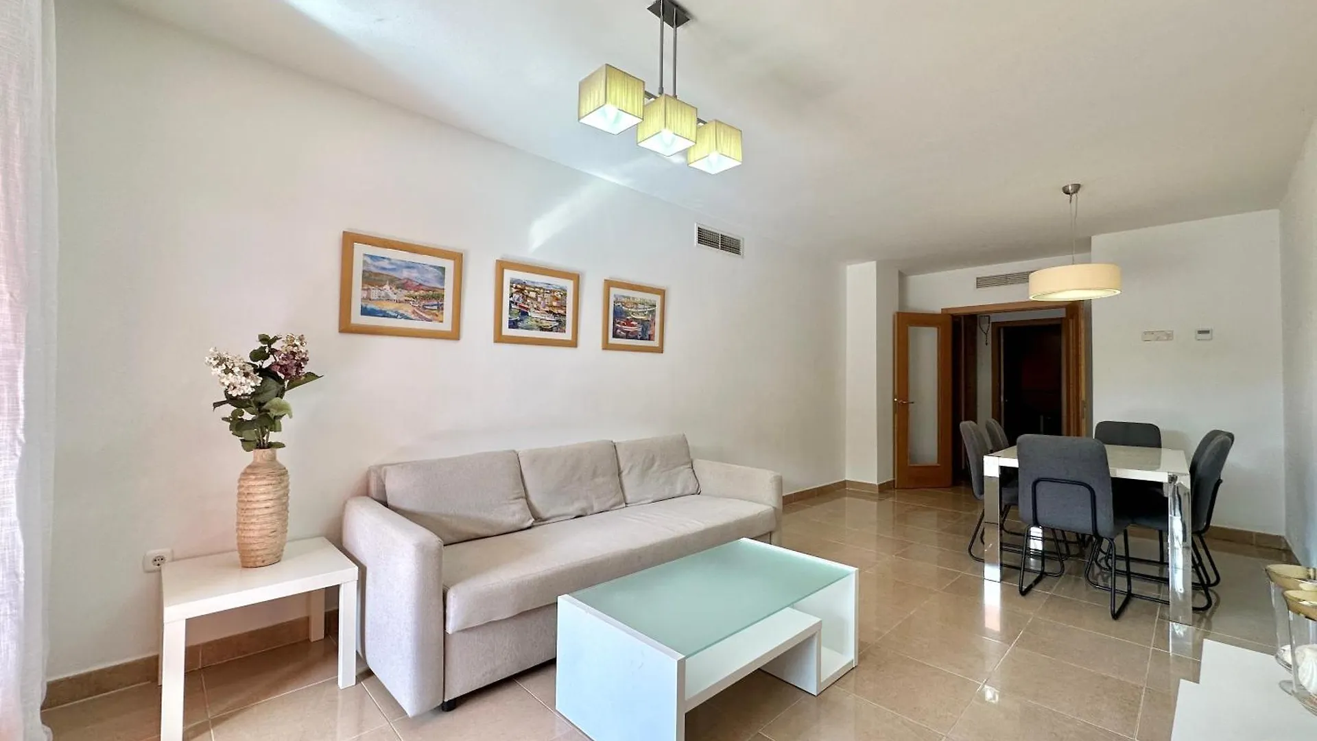 Beautiful 2-Bedroom Frontline Beach Apartment Estepona