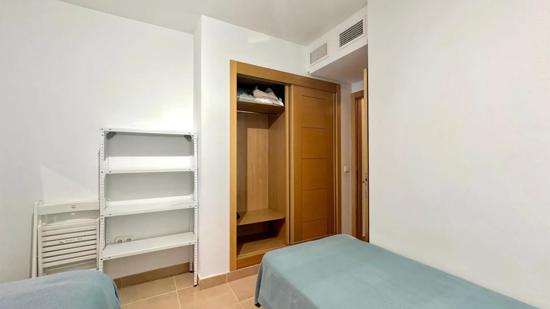 Beautiful 2-Bedroom Frontline Beach Apartment Estepona