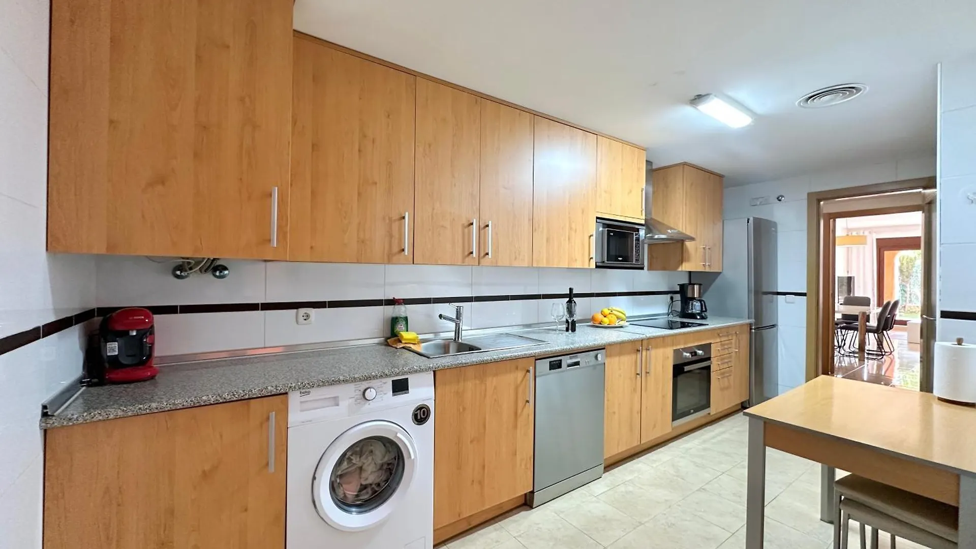 Beautiful 2-Bedroom Frontline Beach Apartment Estepona Spain
