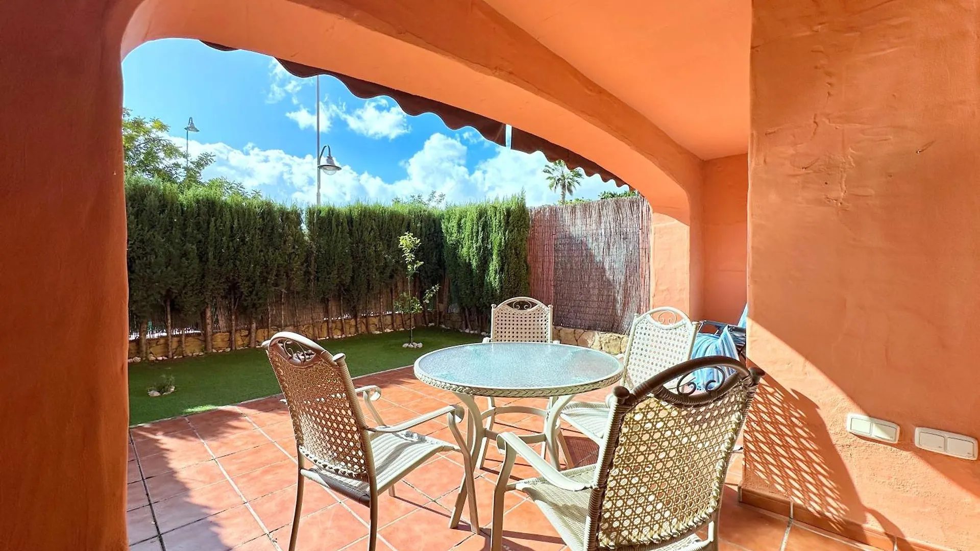 Beautiful 2-Bedroom Frontline Beach Apartment Estepona